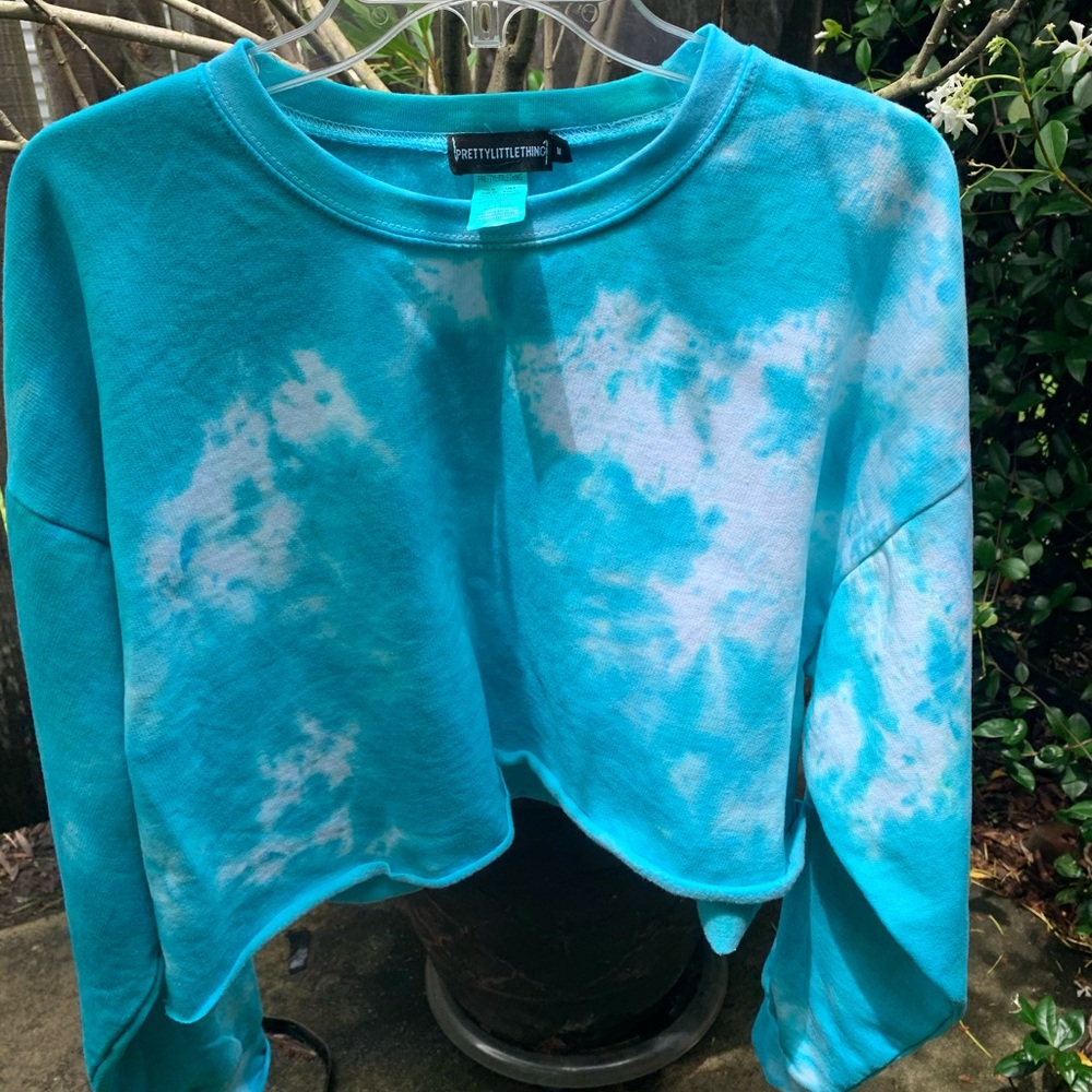 Handmade tie dye cropped sweatshirt!